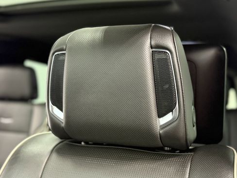 Used 2023 Cadillac Escalade Sport image 14