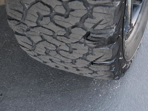 Used 2018 Toyota Tundra SR5 w/ SR5 Upgrade Package image 46