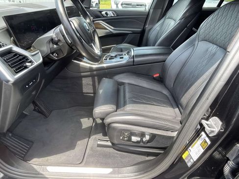 Used 2025 BMW X5 xDrive50e AWD/4WD image 13