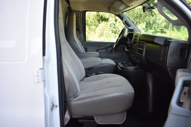 Used 2021 Chevrolet Express 2500 w/ Driver Convenience Package RWD image 15
