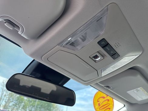 Used 2025 Toyota RAV4 LE image 27