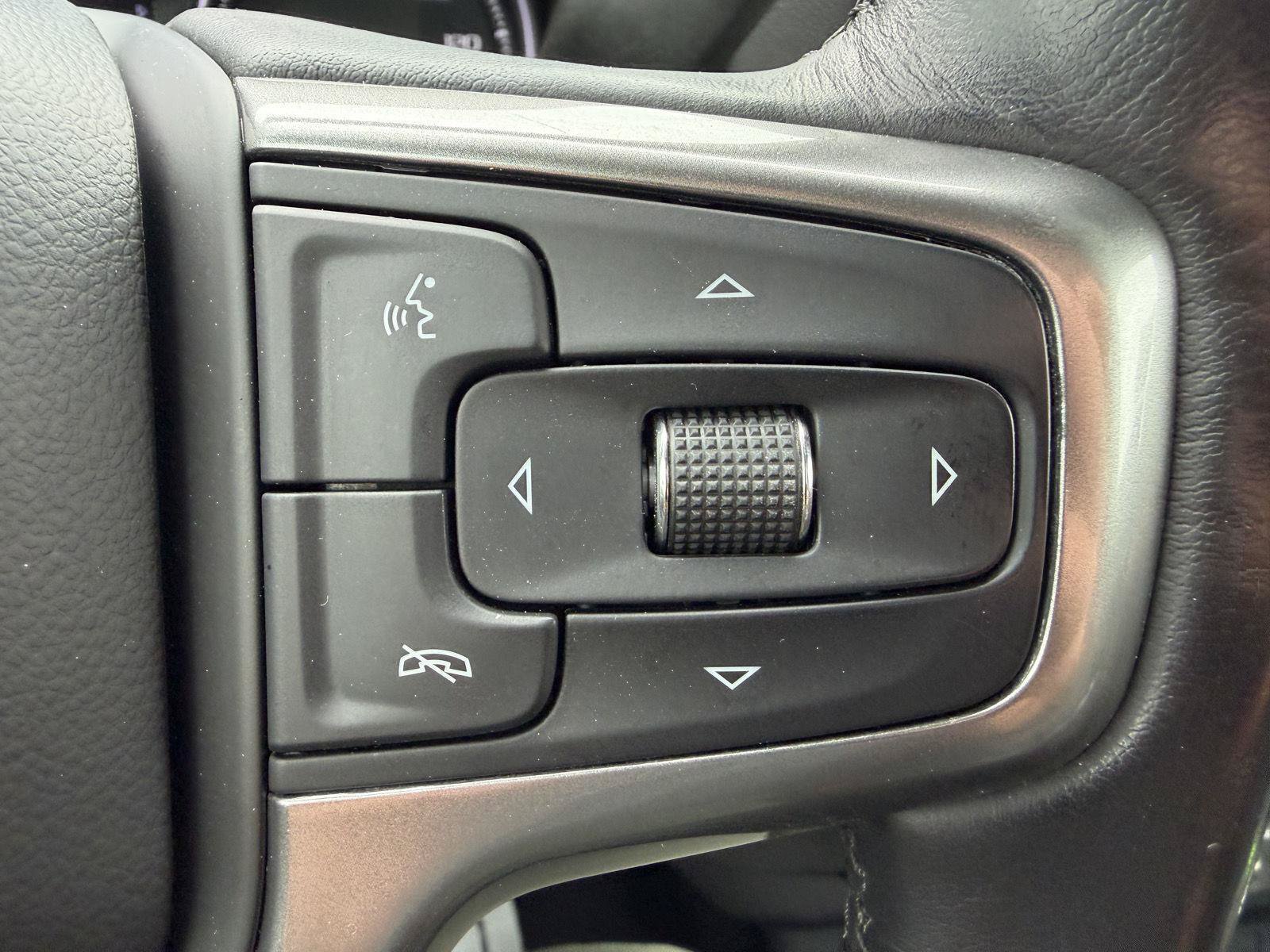 Used 2020 Chevrolet Silverado 1500 LT w/ All-Star Edition AWD/4WD image 16