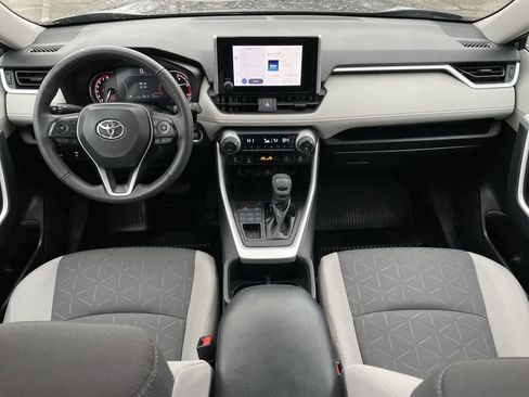 Used 2023 Toyota RAV4 XLE image 24