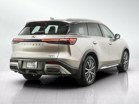Used 2025 INFINITI QX60 Sensory AWD/4WD image 5