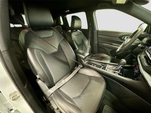 Used 2024 Jeep Compass Trailhawk image 26