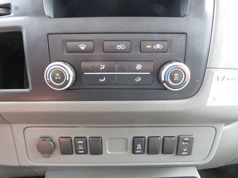 Used 2021 Nissan NV 2500 SV w/ Navigation Package RWD image 18