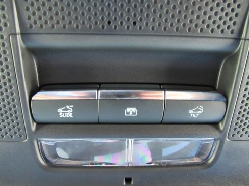 Used 2026 Chevrolet Equinox RS w/ Safety and Technology Package FWD image 31