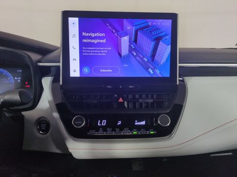 Used 2025 Toyota Corolla FX w/ Convenience Package FWD image 21