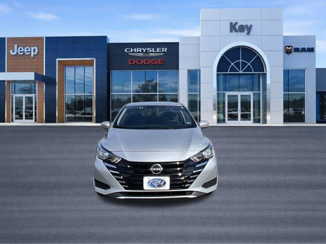 Used 2024 Nissan Versa SV FWD image 8