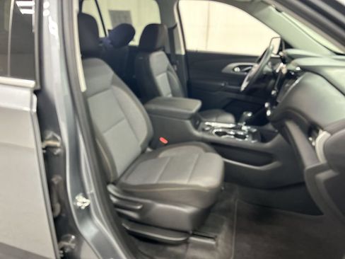 Used 2020 Chevrolet Traverse LS w/ LPO, Black Accent Package AWD/4WD image 23