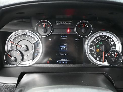 Used 2017 RAM 1500 Laramie image 29