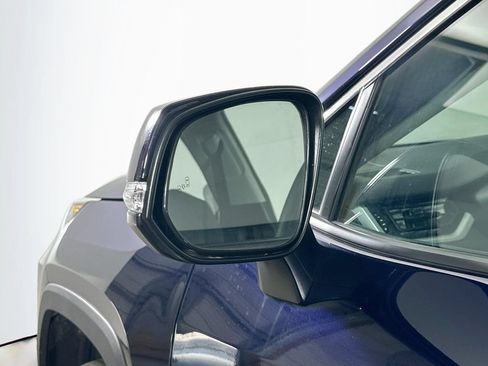 Used 2025 Toyota RAV4 XLE FWD image 36