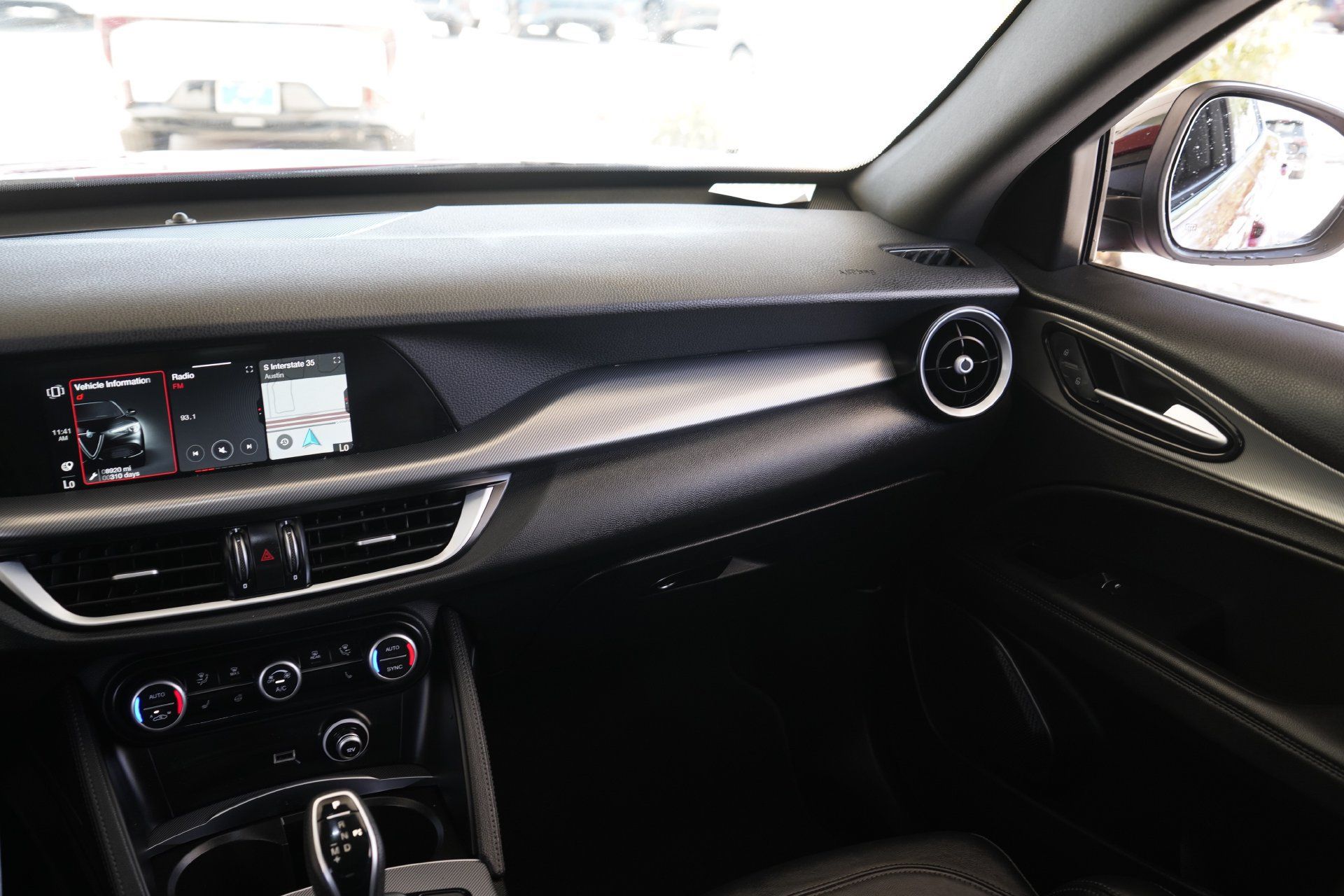 Used 2023 Alfa Romeo Stelvio Veloce AWD/4WD image 30
