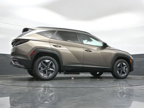Used 2025 Hyundai Tucson SEL AWD/4WD image 46