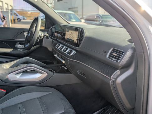 Certified 2025 Mercedes-Benz GLE 53 AMG 4MATIC image 40