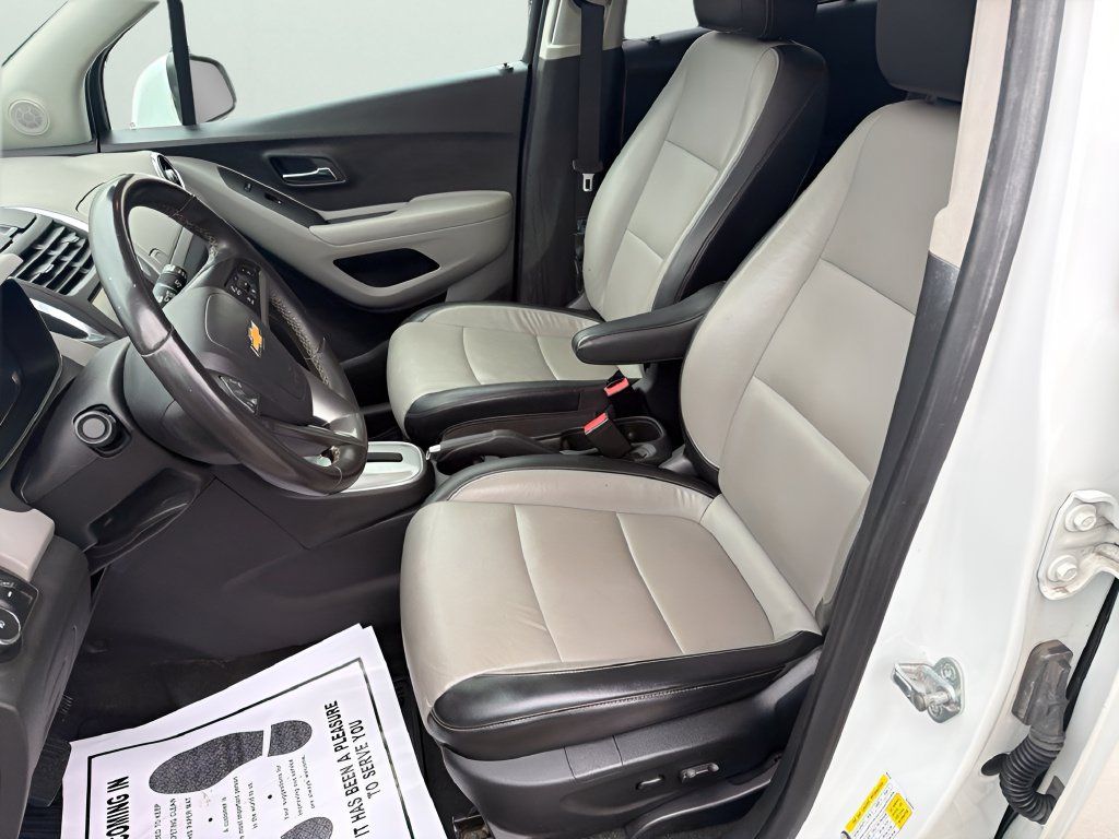 Used 2015 Chevrolet Trax LTZ w/ LPO, Protection Package AWD/4WD image 17