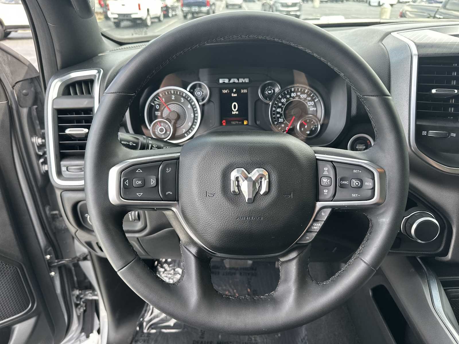 Used 2025 RAM 1500 Big Horn AWD/4WD image 18