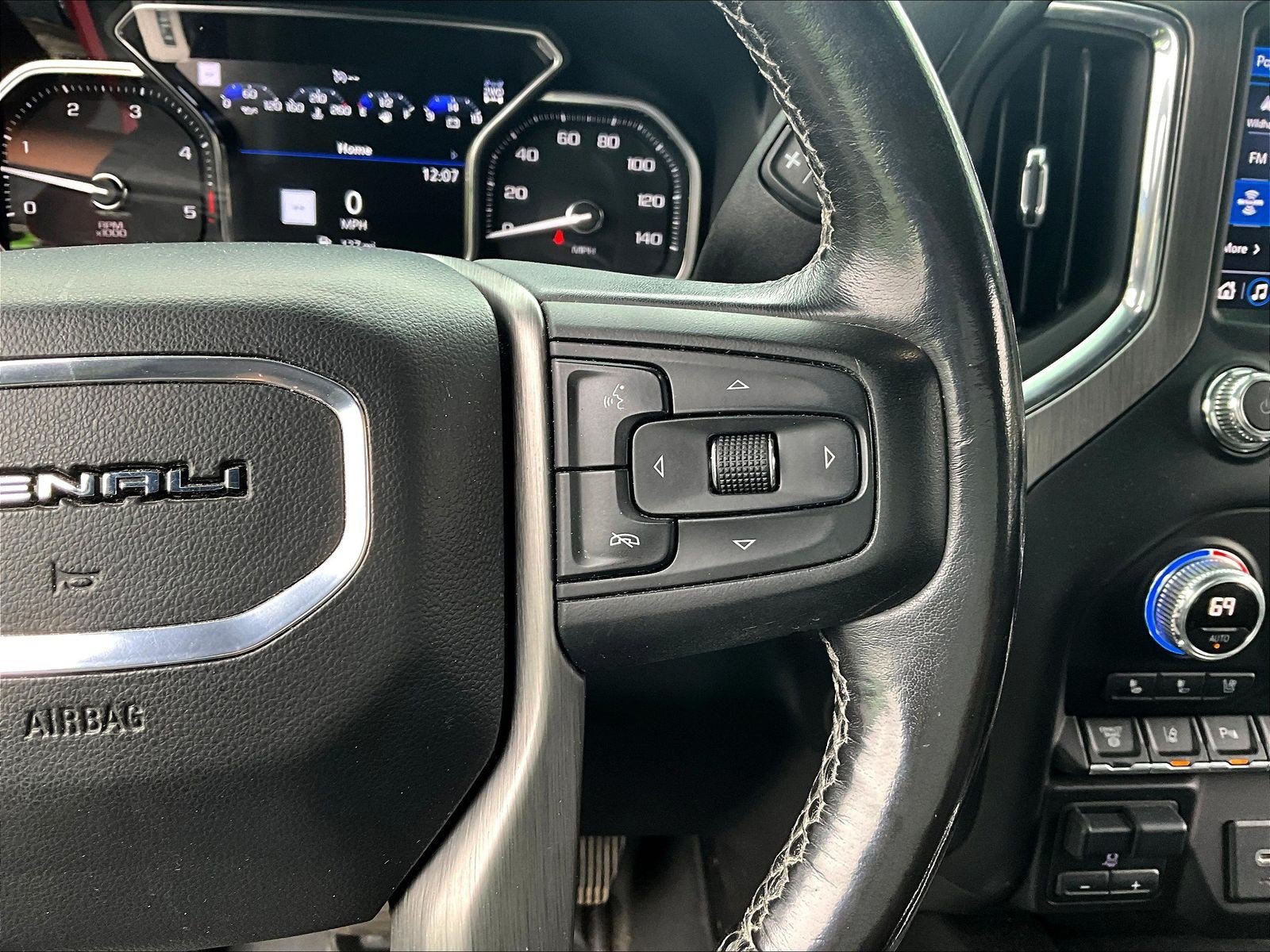 Used 2022 GMC Sierra 2500 Denali w/ Denali Ultimate Package AWD/4WD image 13