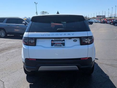 Used 2023 Land Rover Discovery Sport SE image 6