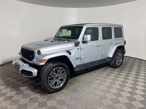 Used 2024 Jeep Wrangler High Altitude image 4