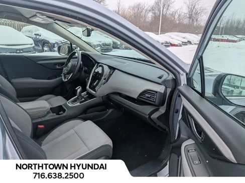 Used 2020 Subaru Outback Premium image 29