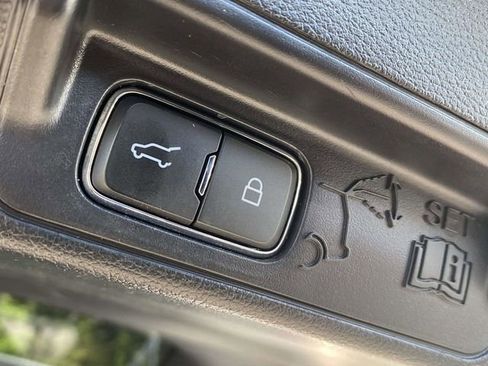 Certified 2022 Ford Explorer XLT w/ Equipment Group 202A AWD/4WD image 13