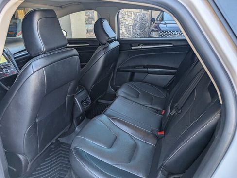 Used 2020 Ford Fusion Titanium image 24