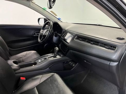 Used 2018 Honda HR-V EX-L image 11