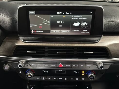 Used 2020 Kia Telluride SX w/ SX Prestige Package image 24