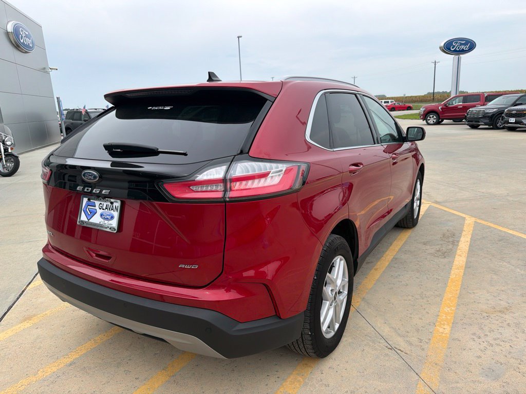 Used 2024 Ford Edge SEL w/ Convenience Package AWD/4WD image 8