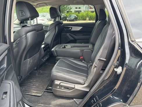 Used 2024 Acura MDX SH-AWD w/ Technology Package image 12