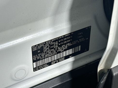 Used 2019 Toyota RAV4 Limited w/ Cold Weather Package image 12