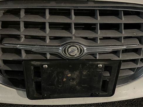 Used 2004 Chrysler Concorde LXi image 9