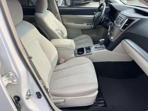 Used 2014 Subaru Outback 2.5i Premium image 13