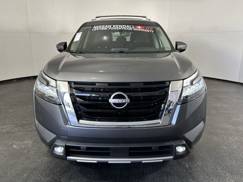 Used 2022 Nissan Pathfinder SL w/ Cargo Package image 4