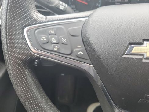 Used 2020 Chevrolet Equinox LS image 17