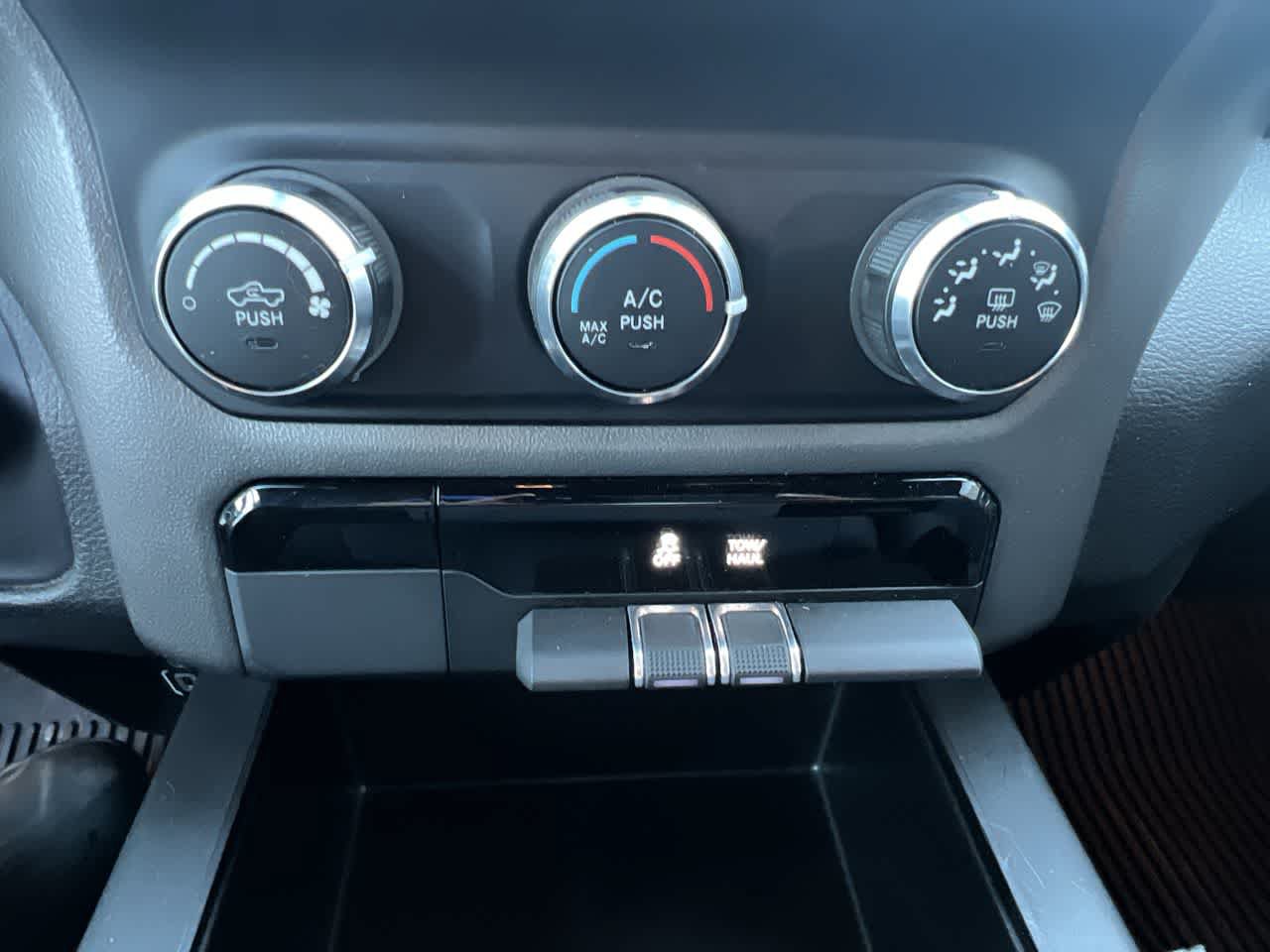 Used 2021 RAM 1500 Big Horn AWD/4WD image 19