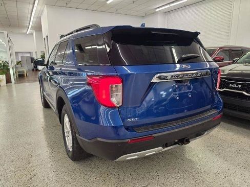 Used 2020 Ford Explorer XLT w/ Equipment Group 202A AWD/4WD image 6