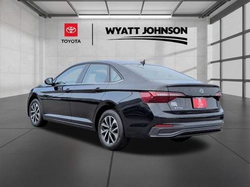 Used 2024 Volkswagen Jetta S FWD image 3