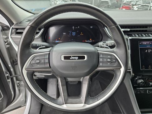Certified 2022 Jeep Grand Cherokee L Limited RWD image 16