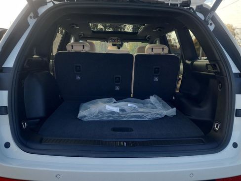 New 2025 Jeep Grand Cherokee Limited image 15