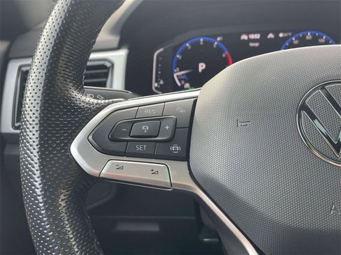 Used 2021 Volkswagen Atlas Cross Sport SEL R-Line image 22