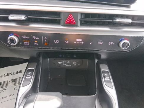 Used 2024 Kia Sorento S AWD/4WD image 27