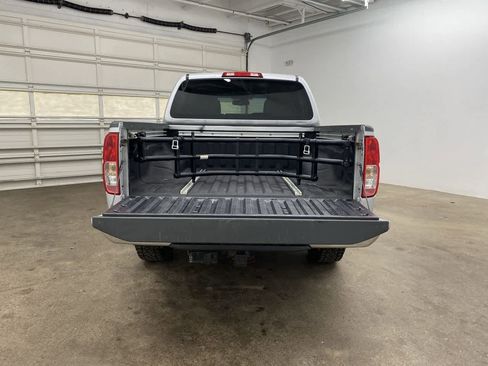 Used 2013 Nissan Frontier SV w/ SV Value Truck Pkg image 30