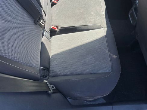 Used 2022 Volkswagen Taos S image 20