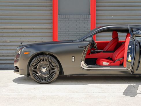 Used 2020 Rolls-Royce Wraith RWD image 9