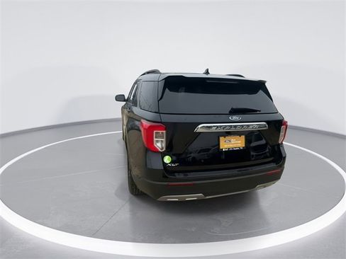 Certified 2024 Ford Explorer XLT w/ Equipment Group 202A image 9