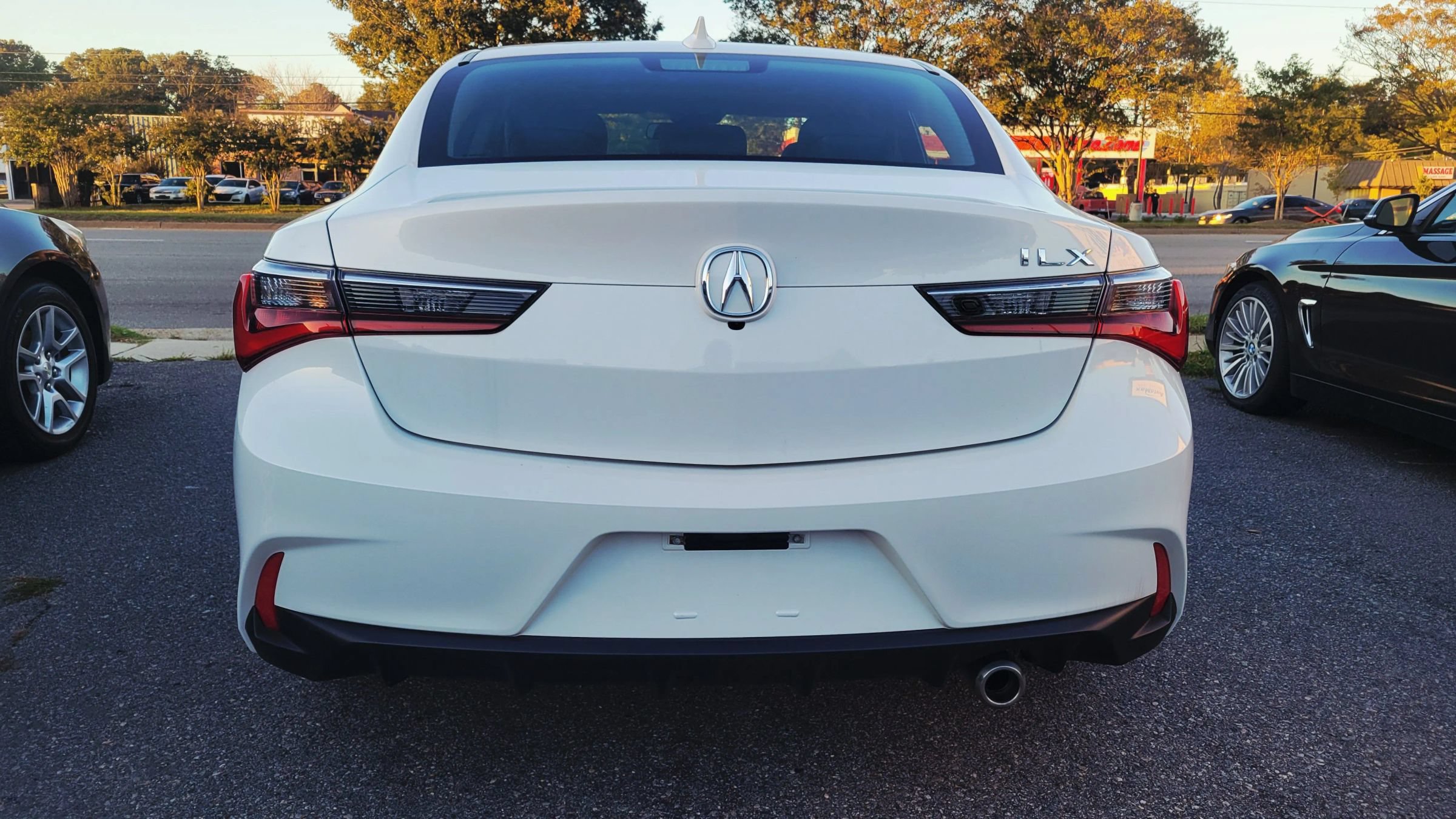 Used 2019 Acura ILX FWD image 3