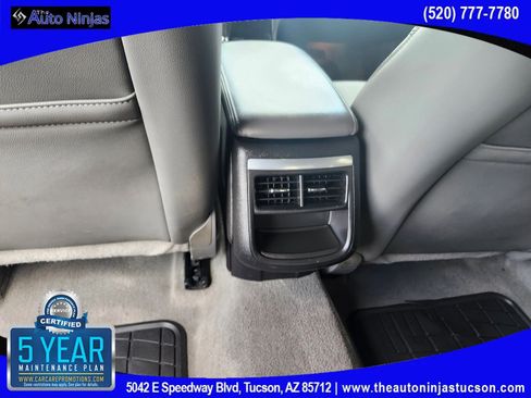 Used 2018 Chevrolet Impala LT image 27