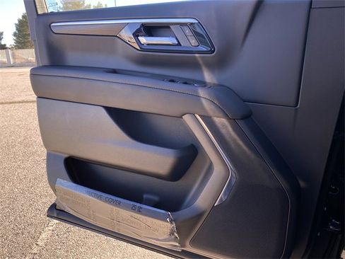 New 2026 Chevrolet Tahoe LS w/ LPO, Dark Essentials Package image 21